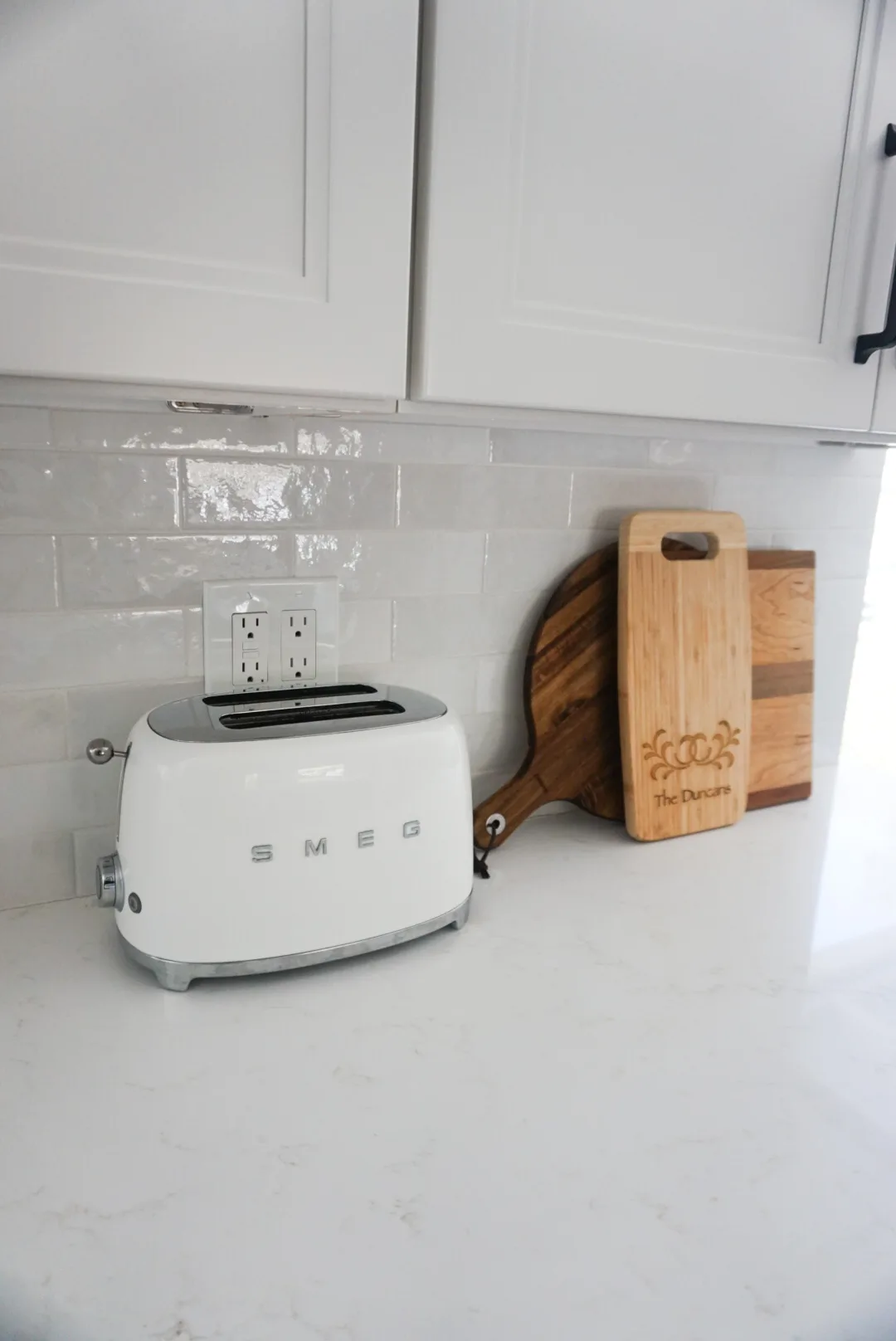 Tile backsplash and counter detail, Alessandro Heights remodel